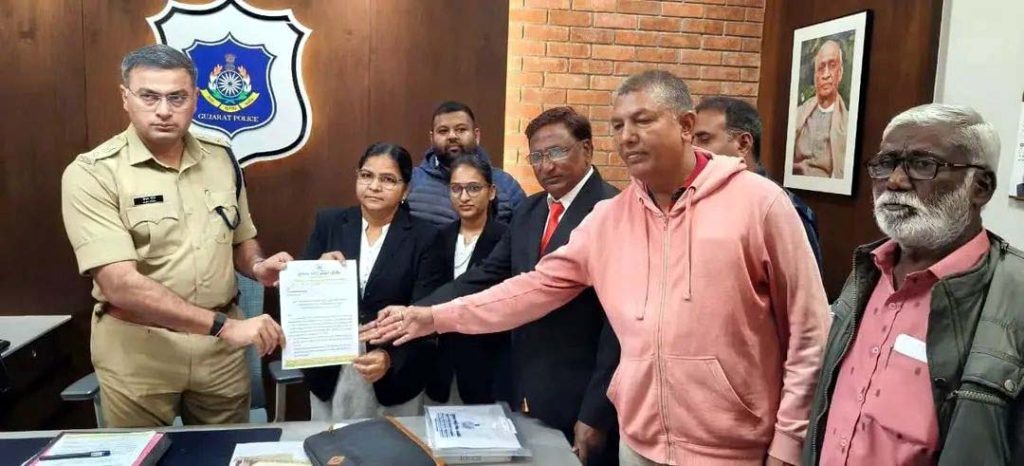 અનુસૂચિત જાતિની દીકરીઓની સુરક્ષા મુદે નડિયાદ જિલ્લા પોલીસ વડાને આવેદન… અનુસૂચિત જાતિની દીકરીઓની સુરક્ષા મુદે નડિયાદ જિલ્લા પોલીસ વડાને આવેદન...