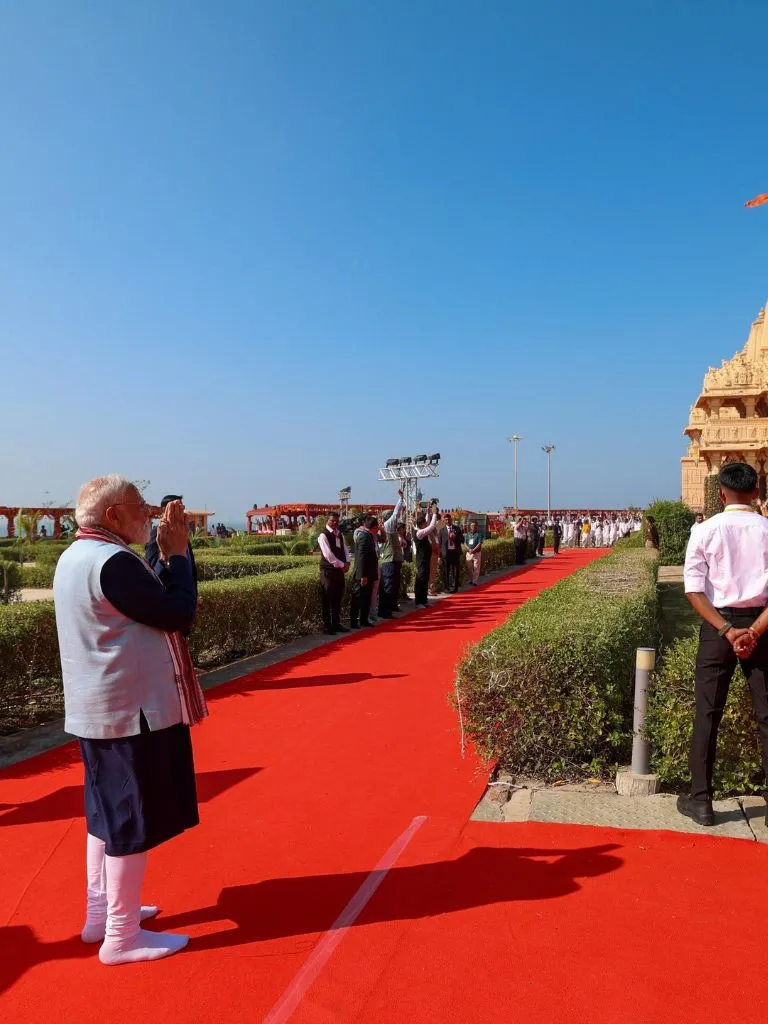 સોમનાથમાં ભક્તિ અને બહાદુરીનો સંગમ! પીએમ મોદીના સ્વાભિમાન પર્વની અદ્રશ્ય તસવીરો