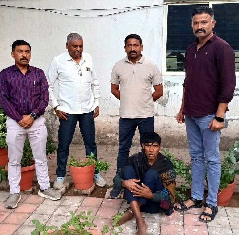 સાબરકાંઠા જિલ્લાના મંદિરોમાં ચોરી કરતી ગેંગનો મુખ્ય સૂત્રધાર પકડાયો સાબરકાંઠા જિલ્લાના મંદિરોમાં ચોરી કરતી ગેંગનો મુખ્ય સૂત્રધાર પકડાયો