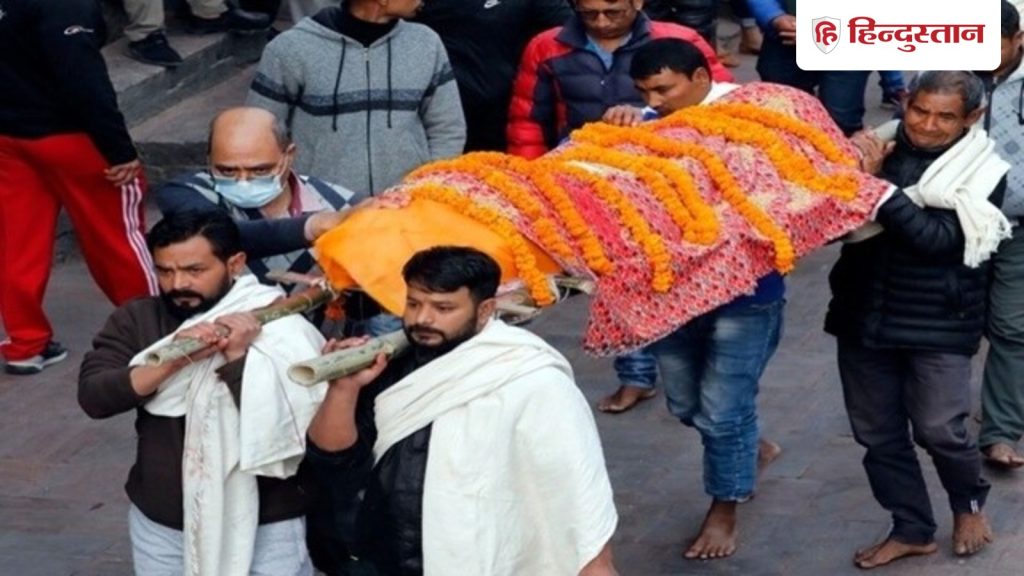 રસ્તામાં સ્મશાનયાત્રા દેખાય તો શું કરવું? જાણો હિન્દુ ધર્મ વિશે… रास्ते में शव यात्रा दिखे तो क्या करना चाहिए? जानिए हिंदू धर्म के...