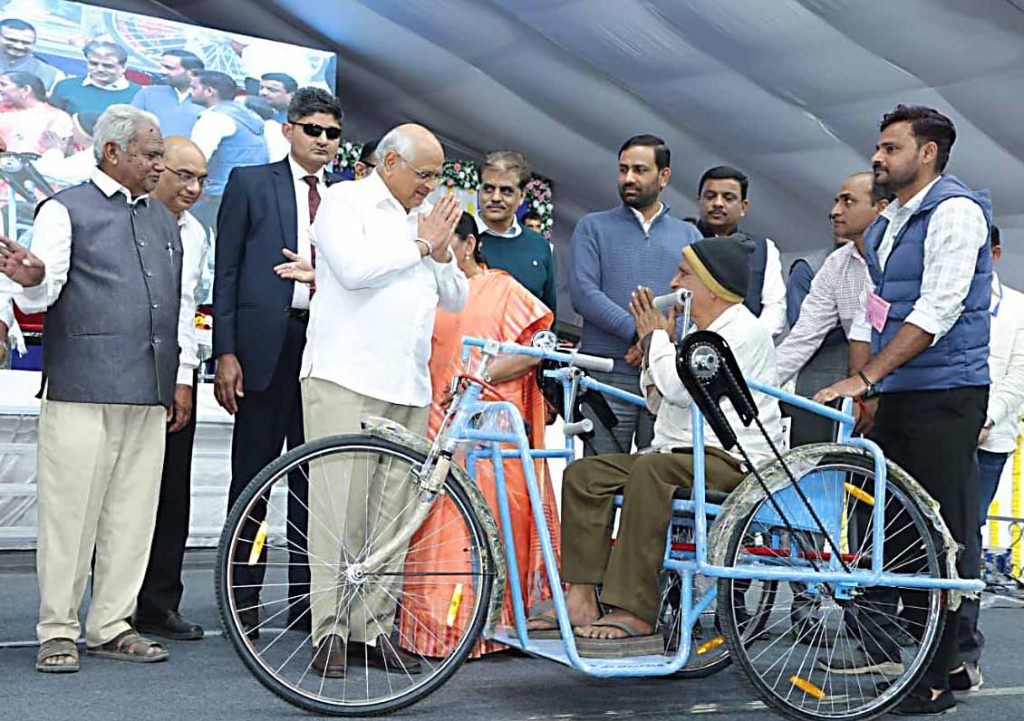 મુખ્યમંત્રીએ ભાવનગરમાં રૂ. 1.16 કરોડના સાધન સહાયનું 1017 દિવ્યાંગજનોને વિતરણ...