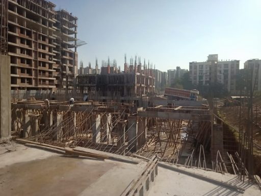 આંબાવાડીમાં ચાલતી બાંધકામની સાઈટ પર સેન્ટિંગ પરથી પટકાતા ૨ શ્રમિકના મોત આંબાવાડીમાં ચાલતી બાંધકામની સાઈટ પર સેન્ટિંગ પરથી પટકાતા ૨ શ્રમિકના મોત