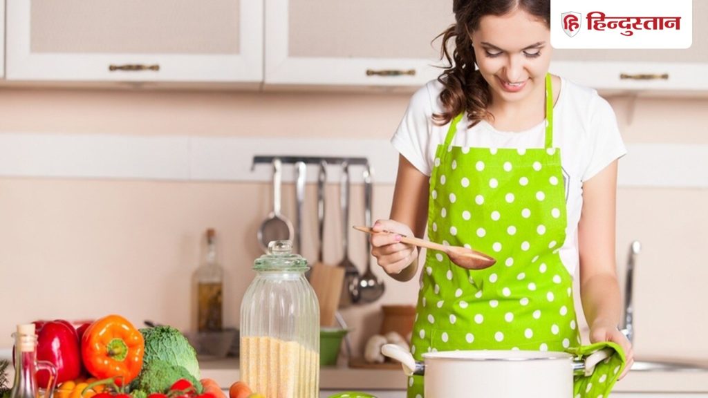 હિંદુ ધર્મઃ જરૂરિયાત કરતાં થોડું વધારે રાંધવું શા માટે શુભ માનવામાં આવે છે? हिंदू धर्म: जरूरत से थोड़ा ज्यादा खाना बनाना क्यों शुभ माना जाता...