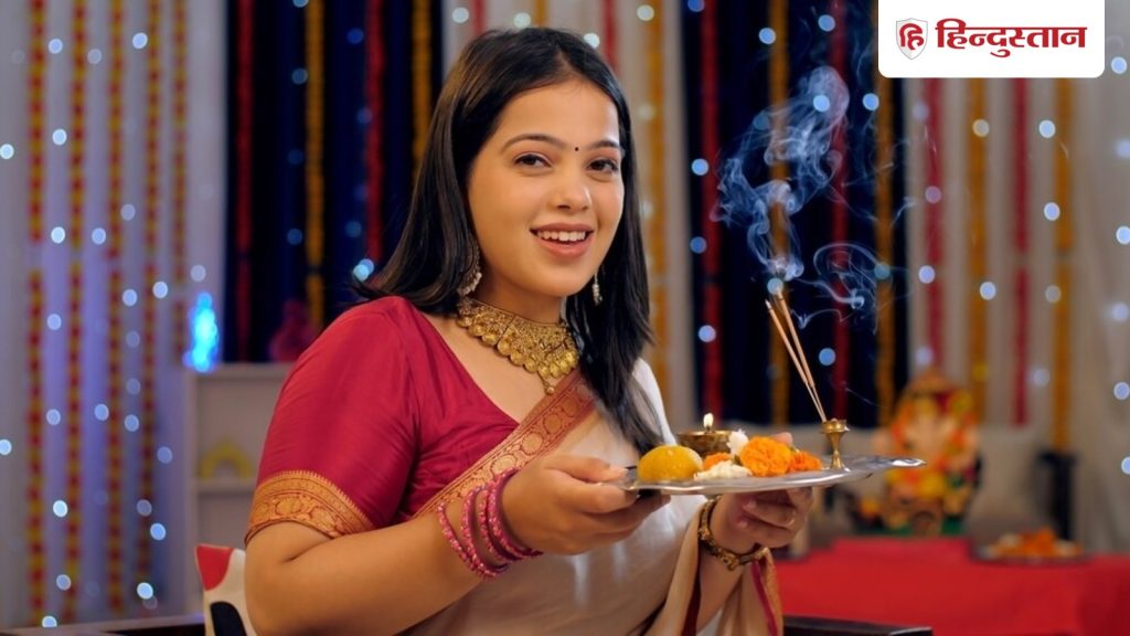 हिंदू धर्म में दिन के 8 प्रहर का क्या महत्व है? जानिए पूजा से लेकर खरीदारी के लिए वर्जित...