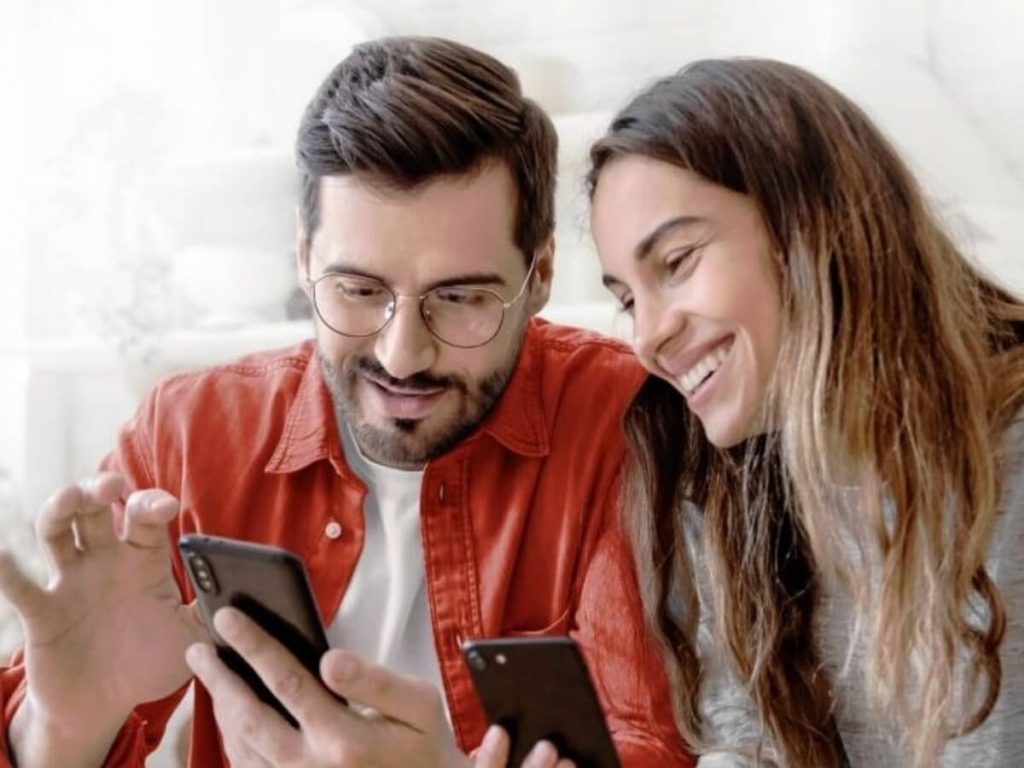 एक के साथ तीन सिम फ्री, 240GB तक डेटा, Perplexity Pro AI और ओटीटी का भी...