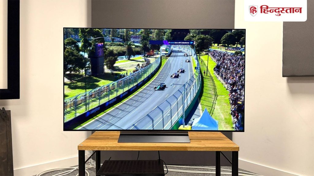 ₹30 हजार से कम में होम थिएटर का मजा, मिल रही हैं ये 55 इंच Smart TV...