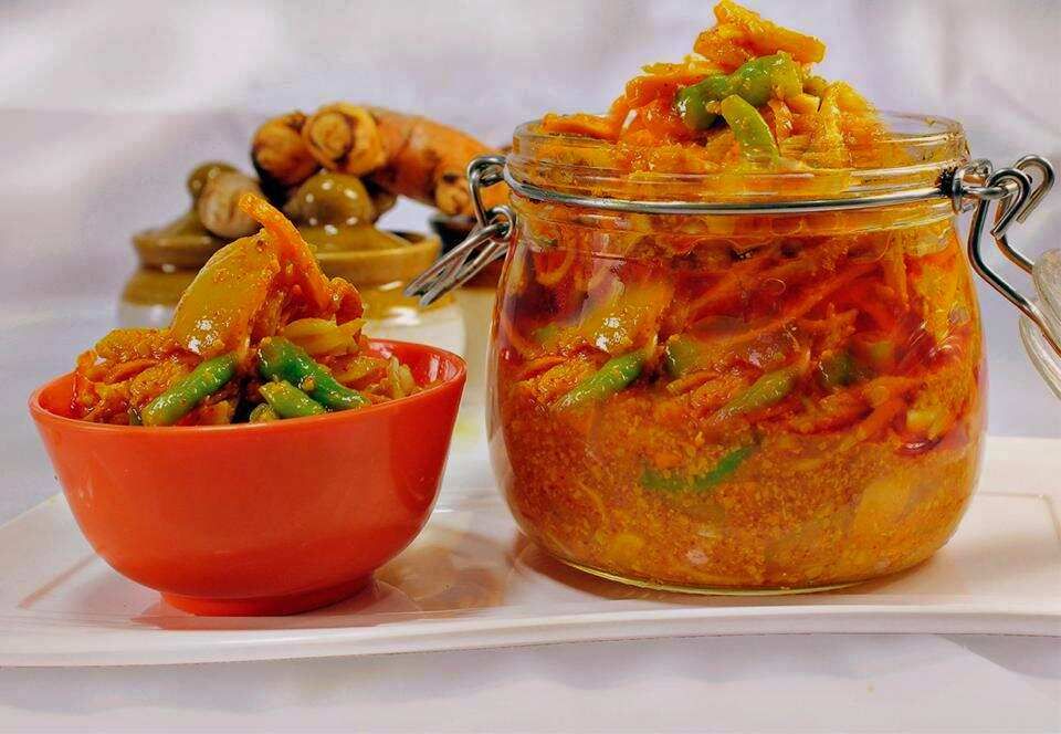 તેલ, મીઠું અને ખાંડ વગરનું અથાણું બનાવી મહિલાએ સ્વરોજગારી મેળવી તેલ, મીઠું અને ખાંડ વગરનું અથાણું બનાવી મહિલાએ સ્વરોજગારી મેળવી