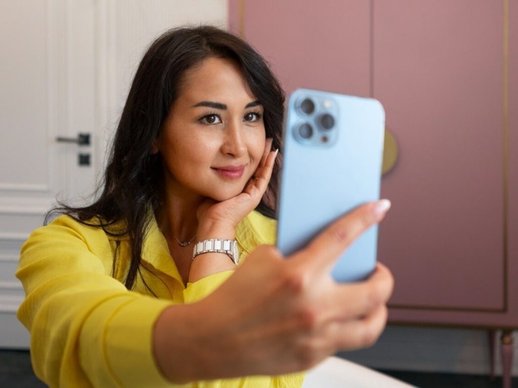 ₹15,000 से कम में खरीदें 5 ऐसे फोन, जिनमें है Flagship जैसा Camera, फोटो आएगी एकदम Solid, देखें...