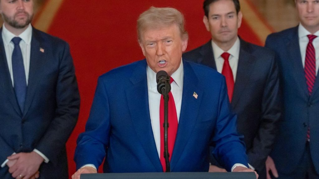 ट्रंप की शक्तियों पर अमेरिकी सीनेट ने लगाई लगाम, वेनेजुएला पर नहीं ले पाएंगे...