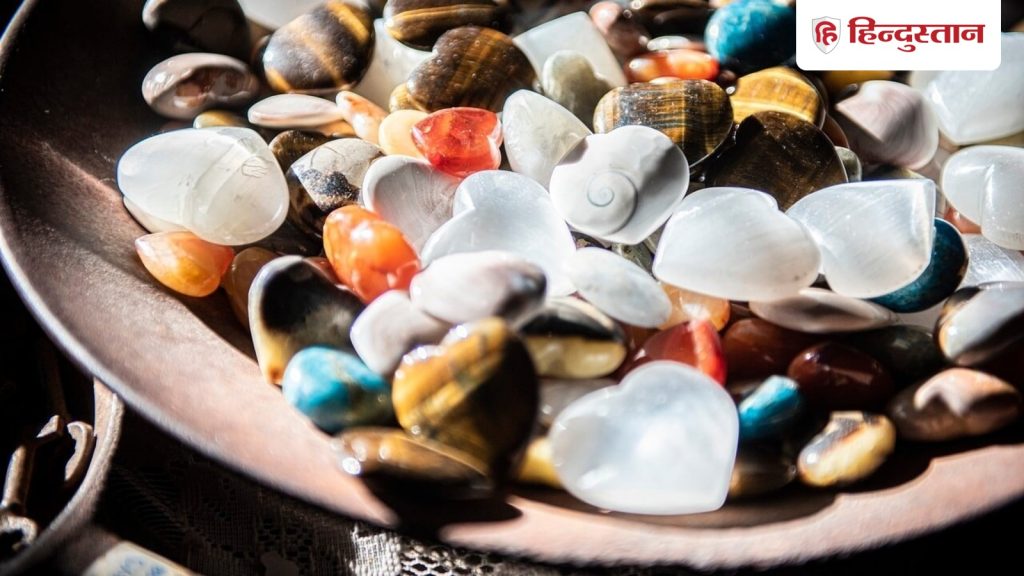 किन लोगों को पहनना चाहिए लहसुनिया रत्न, जानें नियम व...