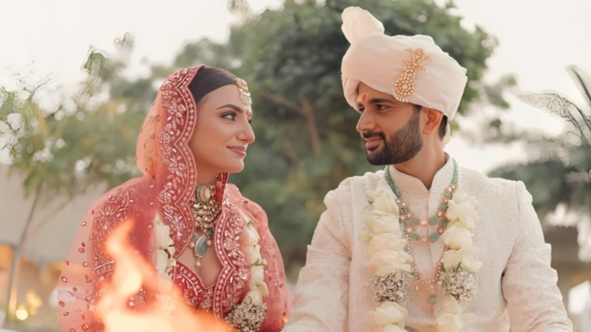 સિંગર પ્રકૃતિ કક્કરના શાહી લગ્ન, તૃપ્તિ ડિમરી સહિત આ સ્ટાર્સે આપી અભિનંદન