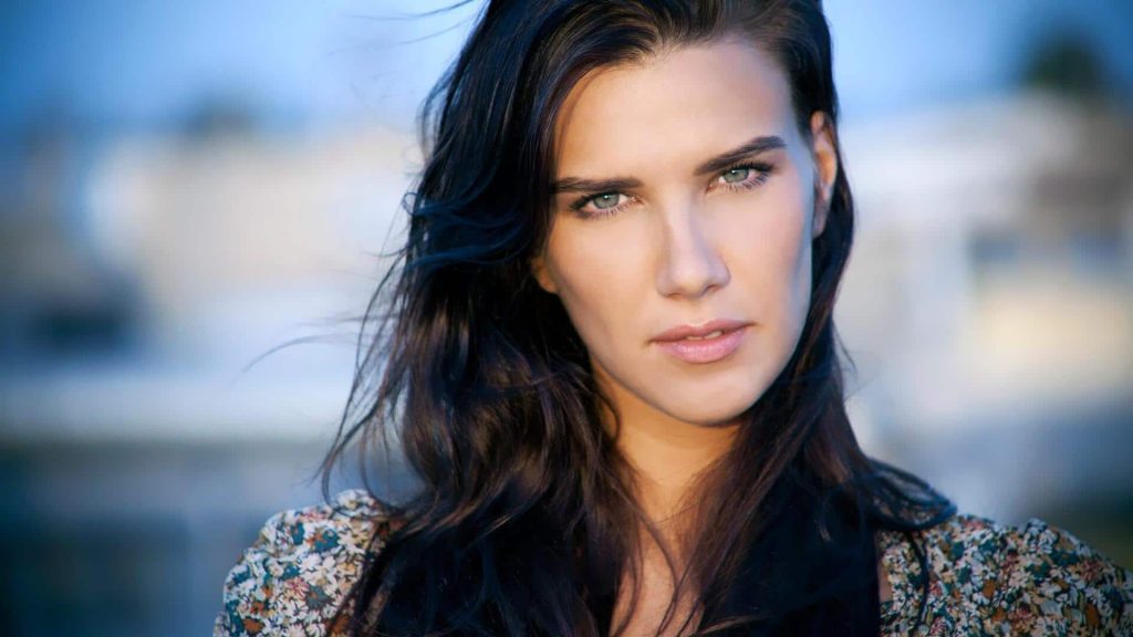 कौन हैं नताली बर्न, जिन्होंने 'टॉक्सिक' के टीजर में मचाया तहलका?