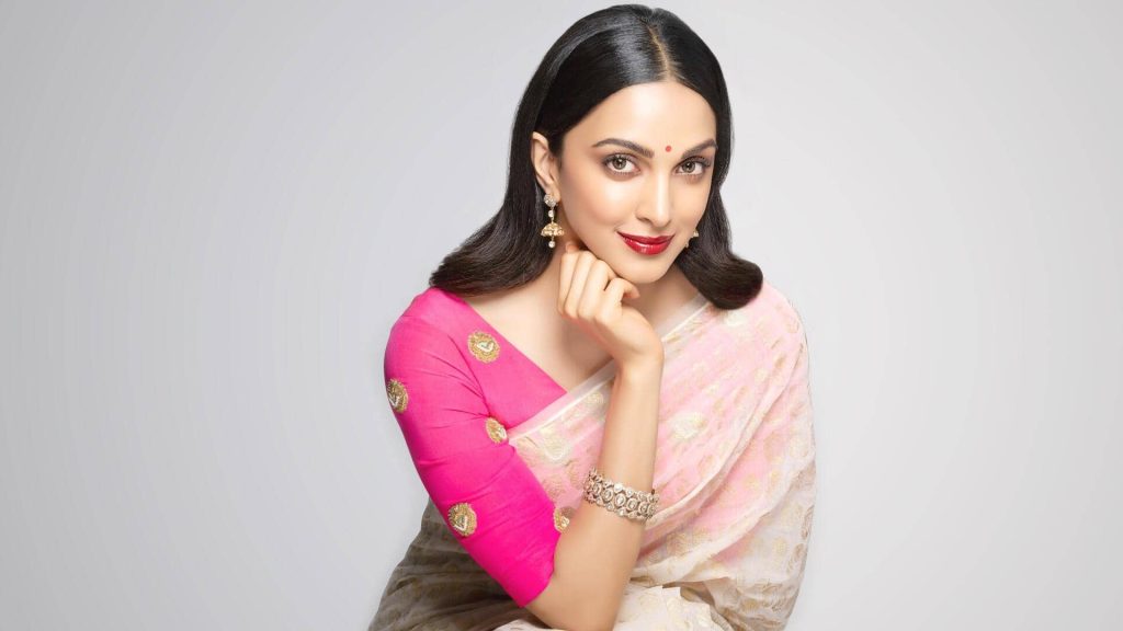 दीपिका पादुकोण की 8 घंटे काम की मांग पर कियारा आडवाणी बोलीं- संतुलन बनाना जरूरी