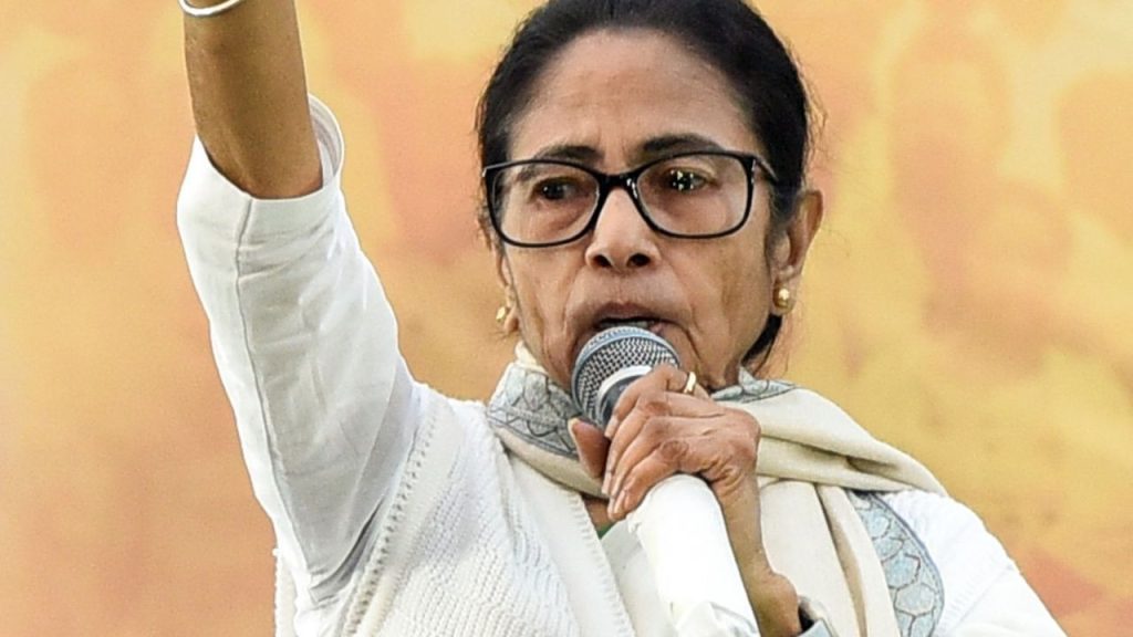 ममता बनर्जी के खिलाफ सुप्रीम कोर्ट पहुंची ईडी, 17 अपराधों में कर रही CBI जांच की मांग | ED goes to Supreme Court against Mamata Banerjee demanding CBI investigation into 17...