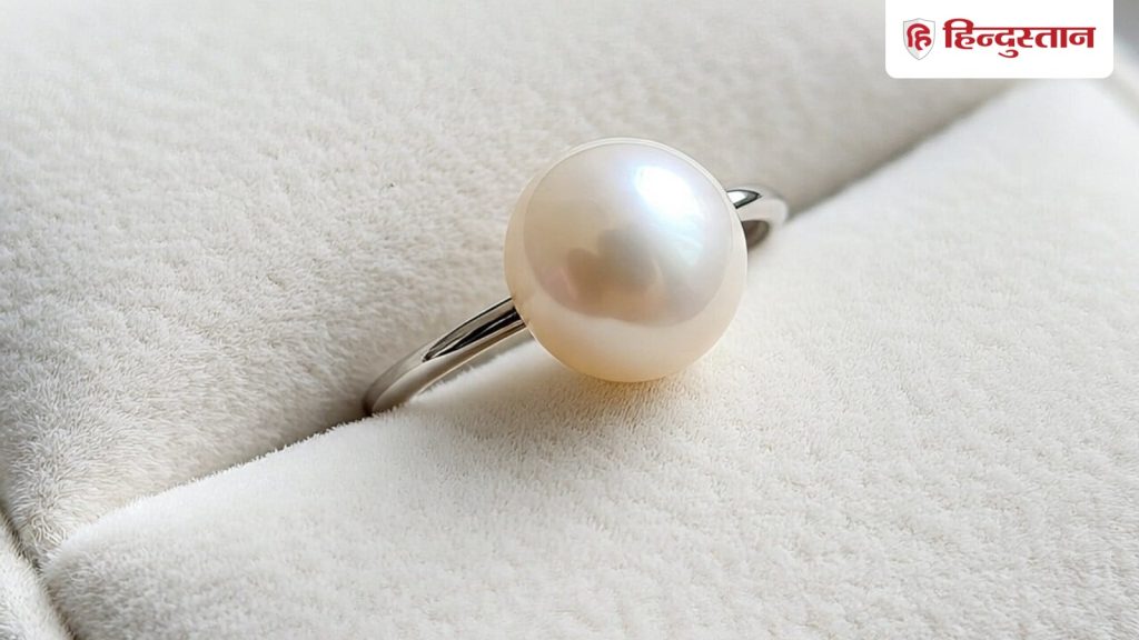 रत्न शास्त्र: किन लोगों को पहनना चाहिए मोती रत्न, धारण करने से पहले जान लें...