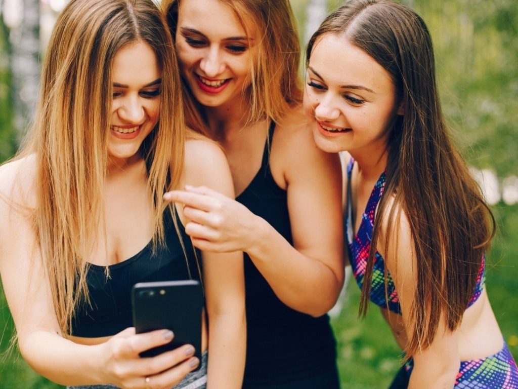 सिर्फ 1 रुपये में महीने भर FREE कॉलिंग और इंटरनेट, ये मौका फिर नहीं मिलेगा; चूके तो देने पड़ेंगे ज्यादा...