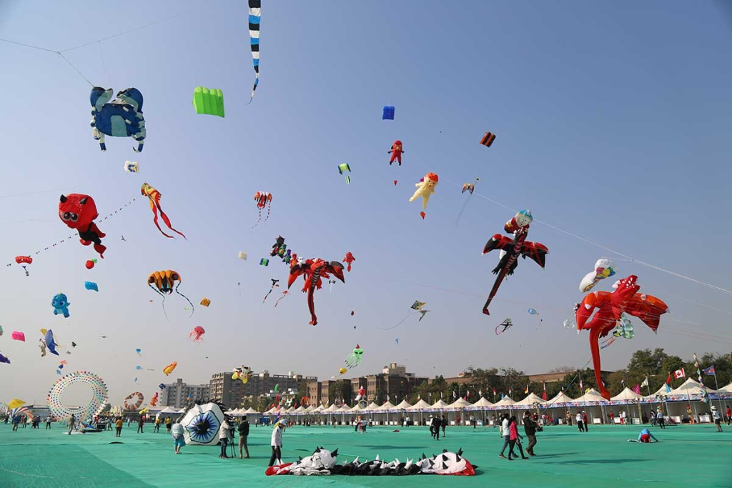 Ahmedabad International Kite Festival 2026: પીએમ મોદી અને જર્મનીના ચાન્સેલરના આગમનથી અમદાવાદમાં જામશે રંગત, રિવરફ્રન્ટ બનશે ગ્લોબલ કાઇટ હબ - Ahmedabad International Kite Festival 2026 - Newz...