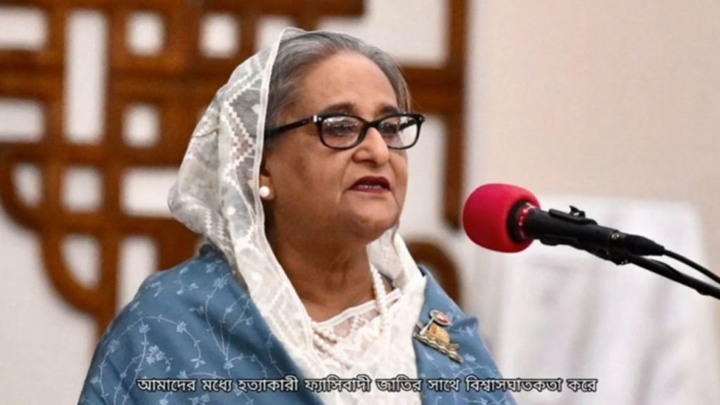 'सत्ता का भूखा', शेख हसीना ने मोहम्मद यूनुस को बताया देशद्रोही, राष्ट्रव्यापी आंदोलन का किया आह्वान | Bangladesh erupts in political storm Sheikh Hasina calls Muhammad Yunus a...