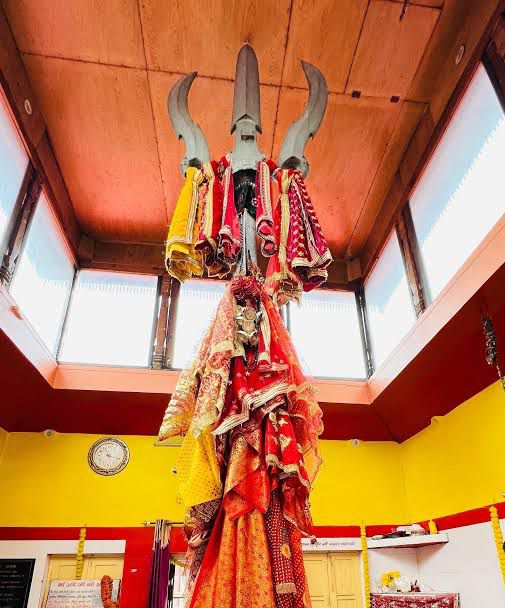 અંબાજીના ત્રિશૂલિયા ઘાટ પર સ્થાપિત થશે ૧૬ ફૂટ ઊંચું અને ૬૦૦ કિલો વજન… અંબાજીના ત્રિશૂલિયા ઘાટ પર સ્થાપિત થશે ૧૬ ફૂટ ઊંચું અને ૬૦૦ કિલો વજન...