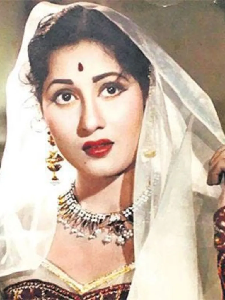 દિલીપ કુમારને મધુબાલા સાથે ખૂબ જ પ્રેમ હતો, અચાનક શું થયું કે તેઓ કોર્ટ પહોંચ્યા?