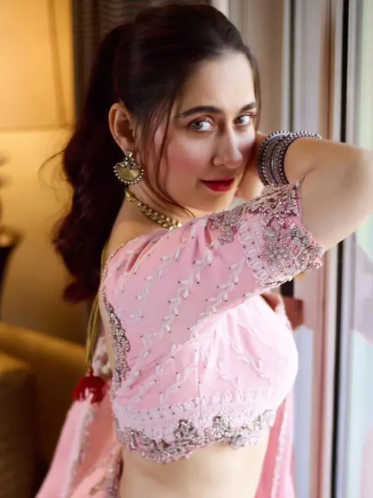 ‘ટોક્સિક’માં યશ સાથે જોવા મળશે આ ટીવી બ્યુટી, KGF ચેપ્ટર 2માં કામ કર્યું છે. 'टॉक्सिक' में यश के साथ दिखाई देगी TV की ये हसीना, KGF चैप्टर 2 में कर चुकीं हैं काम