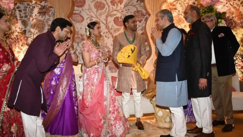 દૈનિક જાગરણના સંપાદકની પુત્રીના લગ્નમાં ભાજપના અનેક મોટા નેતાઓ ભેગા થયા, જુઓ તસવીરો દૈનિક જાગરણના સંપાદકની પુત્રીના લગ્નમાં ભાજપના અનેક મોટા નેતાઓ ભેગા થયા, જુઓ તસવીરો