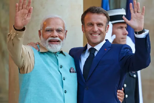 PM મોદી અને ફ્રાન્સના રાષ્ટ્રપતિ મેક્રોન આજે મુંબઈમાં મુલાકાત કરશે PM Modi और फ्रांस के राष्ट्रपति मैक्रों आज मुंबई में मिलेंगे