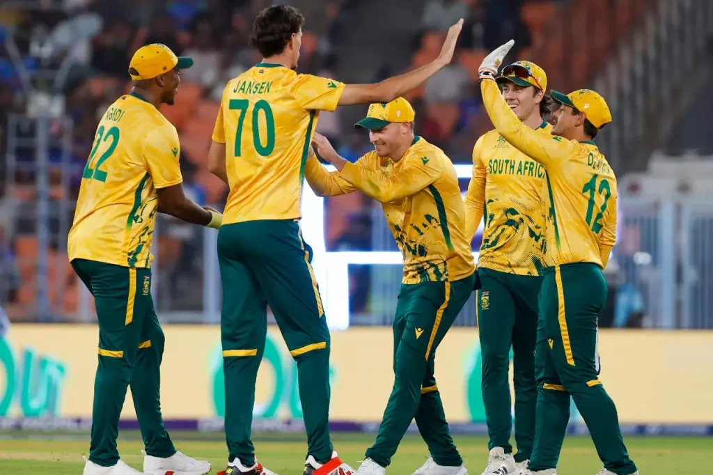 T20 WC: SA ने UAE के खिलाफ पहले गेंदबाजी करने का फैसला किया