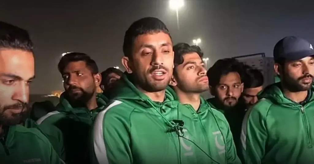 Karachi: पाकिस्तानी टीम में खेल और व्यवहार को लेकर विवाद