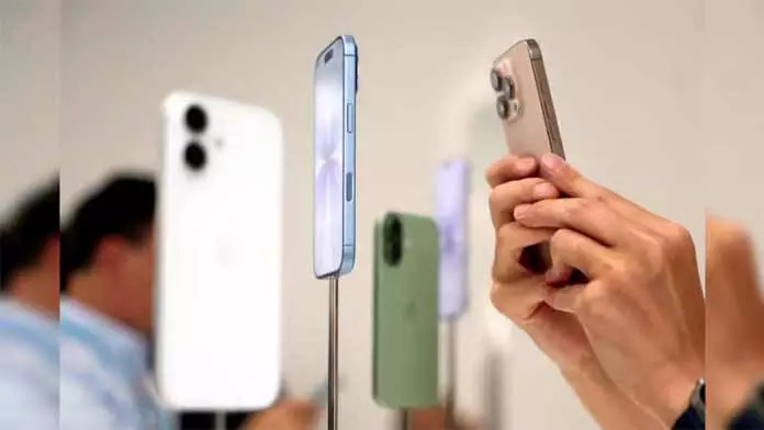 એપલ પાકિસ્તાનમાં આઈફોન બનાવશેઃ રિપોર્ટ एप्पल पाकिस्तान में आईफोन बनाएगा: Report