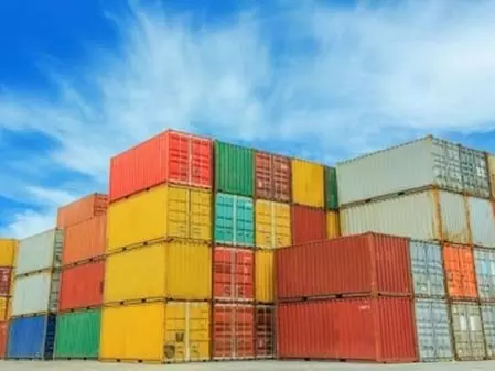 યુએસ સુપ્રીમ કોર્ટના નિર્ણયથી ભારત માટે 18 ટકા ટેરિફ અંગે અનિશ્ચિતતા ઘટી છે US सुप्रीम कोर्ट के फैसले से भारत के लिए 18 प्रतिशत टैरिफ की अनिश्चितता घटी