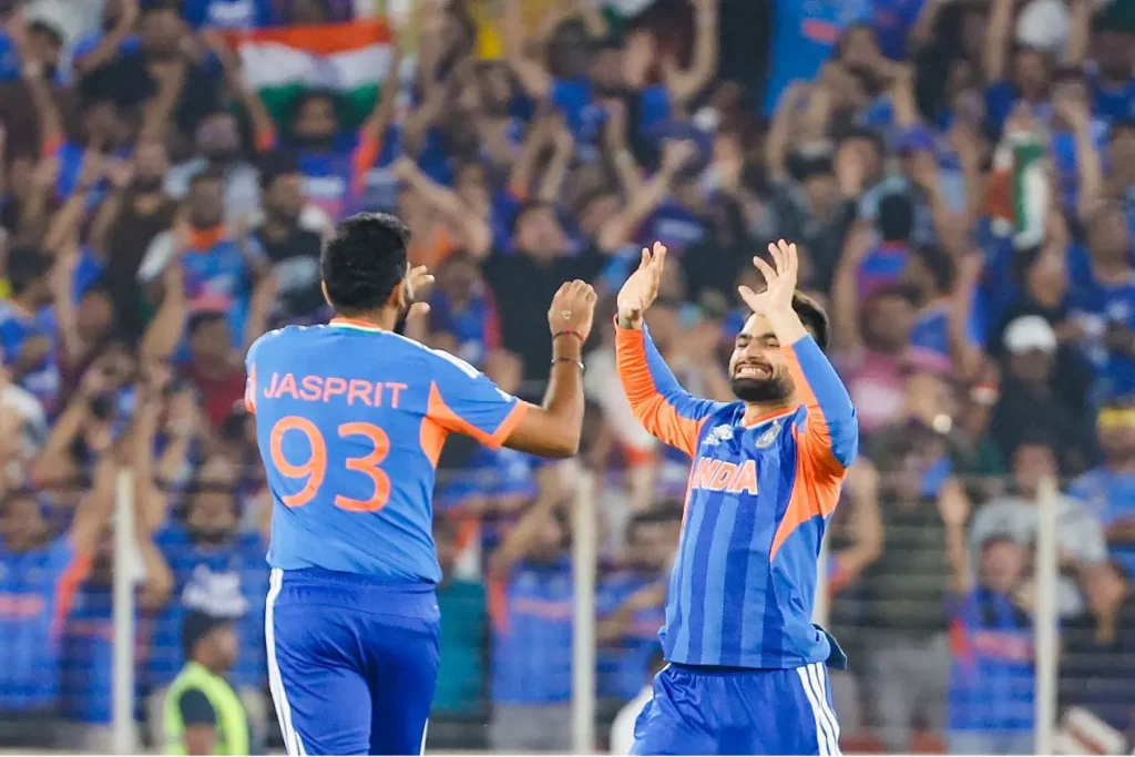 રિંકુ સિંહ પરિવારમાં સ્વાસ્થ્ય કટોકટીમાં હાજરી આપવા યુપી પરત ફર્યા Rinku Singh परिवार में हेल्थ इमरजेंसी में शामिल होने के लिए यूपी लौटे