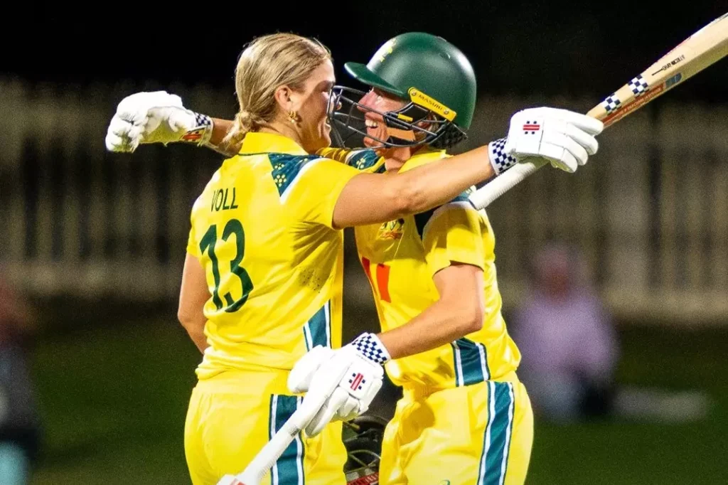 2nd ODI: वोल के शतक से ऑस्ट्रेलिया ने भारत को 5 विकेट से हराकर ODI सीरीज़ अपने नाम...