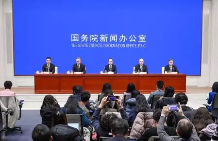 ચાઈનીઝ સ્ટેટ કાઉન્સિલે હજારો સૂચનો અને વિચારો અપનાવ્યા Chinese राज्य परिषद ने हजारों सुझाव और विचार अपनाए