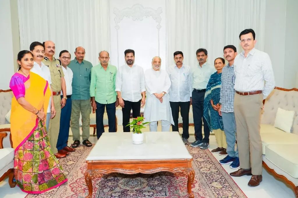 Telangana CM ने आत्मसमर्पण करने वाले माओवादियों को हरसंभव मदद का आश्वासन दिया