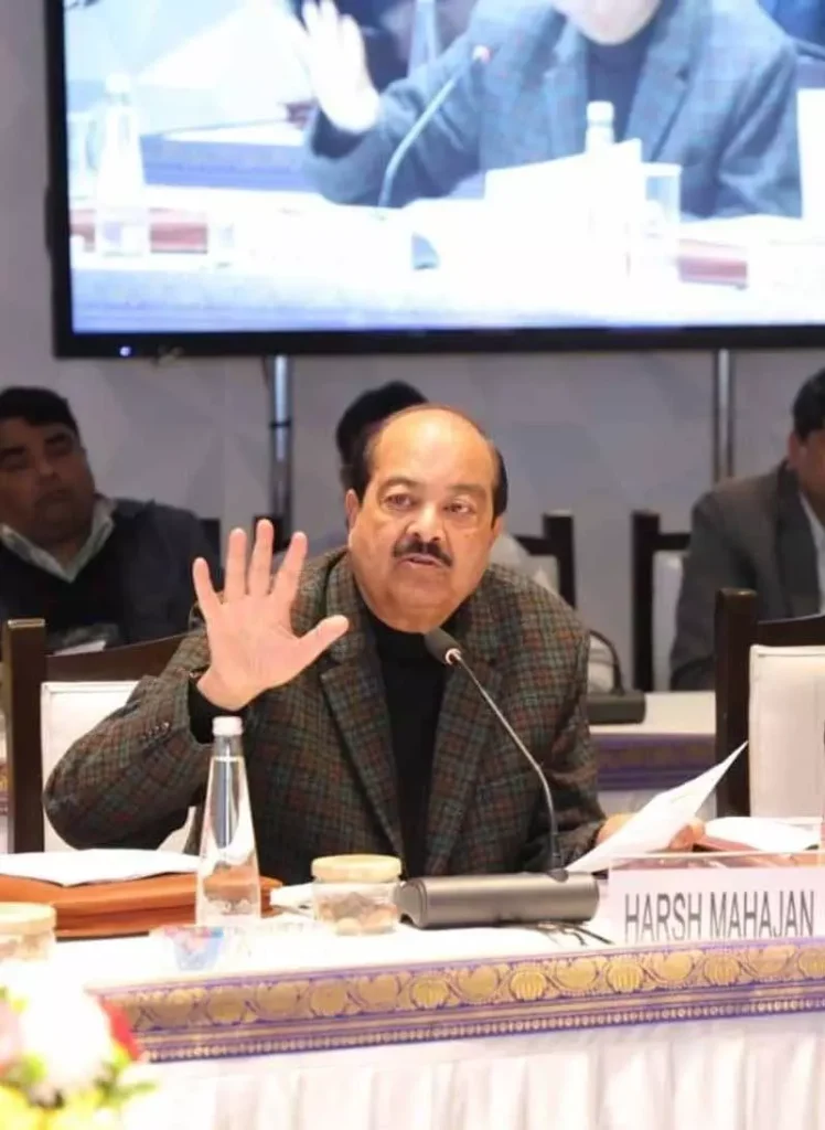 Himachal: महाजन पार्ल फ्रेंडशिप ग्रुप के सदस्य बने