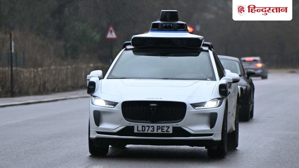 क्या है रोबो टैक्सी, जो लंदन की सड़कों पर दौड़ने को है तैयार; जानिए इसके...