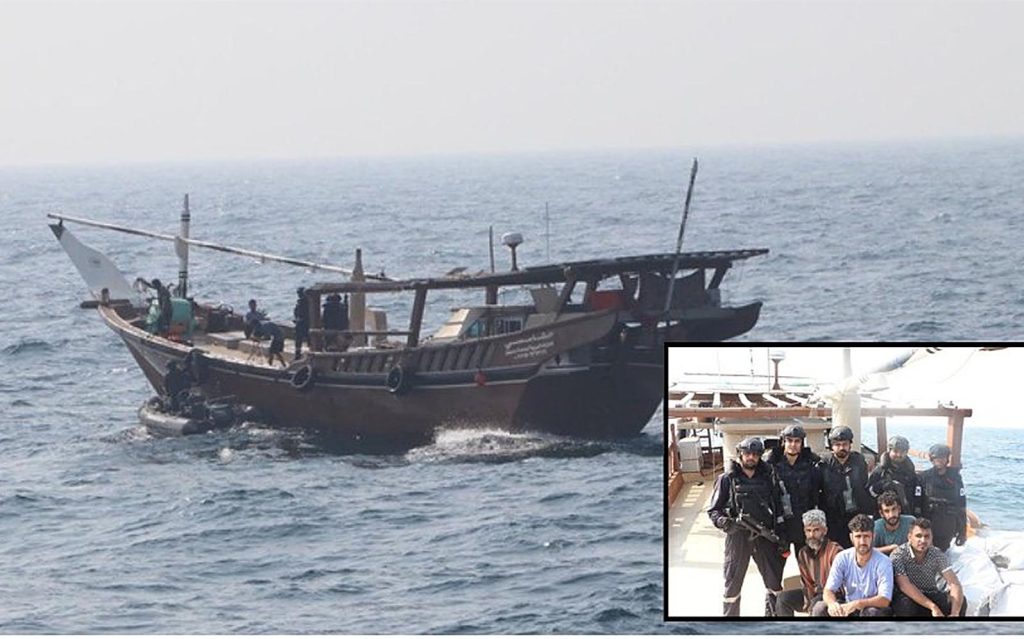 ગુજરાતના દરિયાકાંઠેથી નશીલા પદાર્થોની ઘૂસણખોરીઃ કરોડોની વિદેશી… ગુજરાતના દરિયાકાંઠેથી નશીલા પદાર્થોની ઘૂસણખોરીઃ કરોડોની વિદેશી...