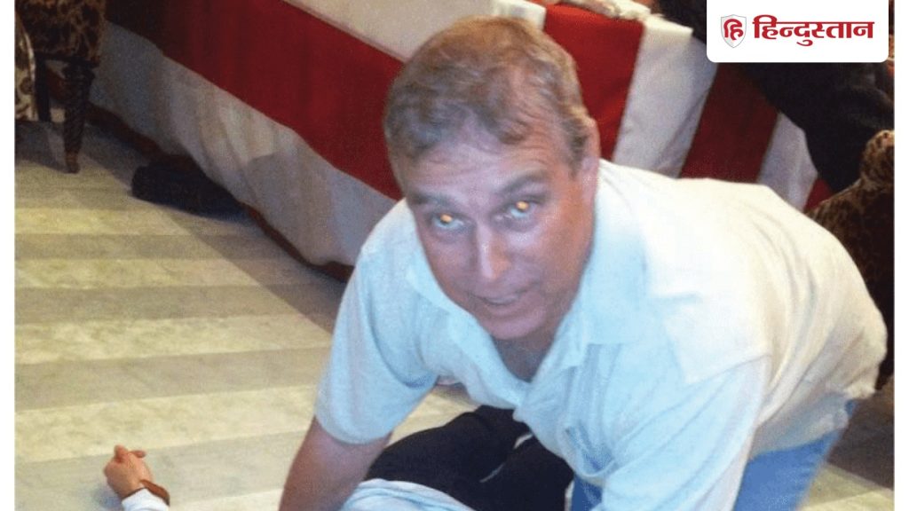 कहीं डांस तो कहीं महिलाओं के पीछे दौड़ रहा जेफ्री एपस्टीन, सामने आए यौन अपराधी के...