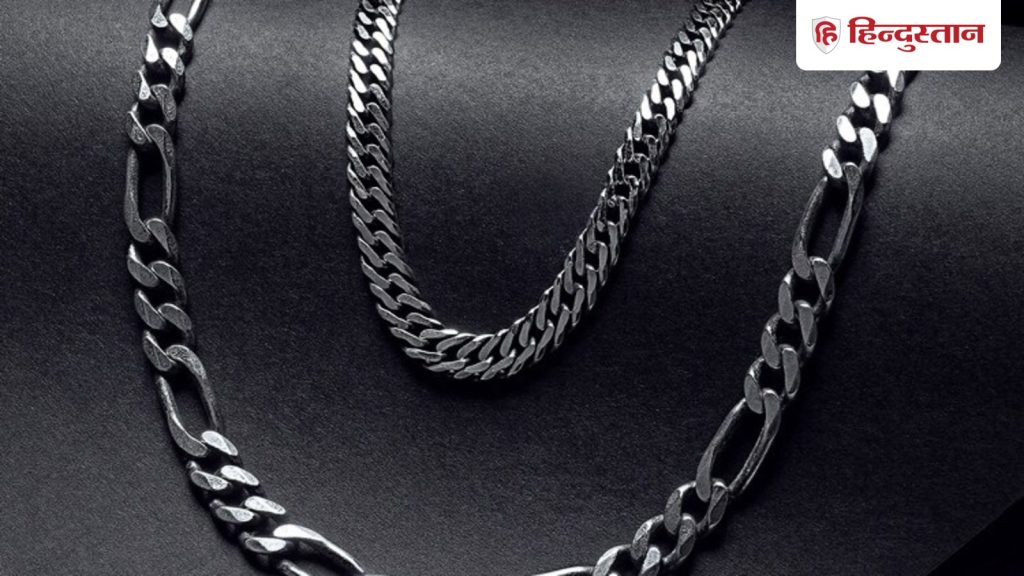 इन 3 राशि के जातकों को गलती से नहीं पहननी चाहिए चांदी, जानिए किसके लिए होता है...