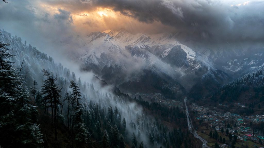 उत्तर भारत में मौसम लेगा करवट, आज से होगी झमाझम बारिश-और बर्फबारी; जानिए कैसा रहेगा आपके शहर का...