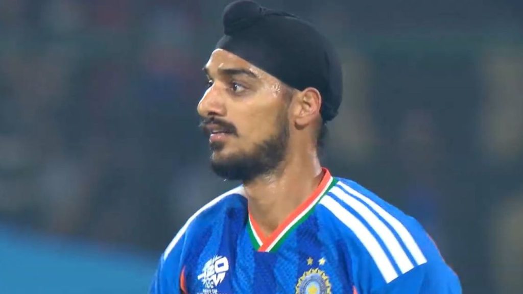 अर्शदीप ने T20 वर्ल्ड कप में रचा इतिहास, T20 क्रिकेट में पूरे किए 250 शिकार, क्रिस्टियानो रोनाल्डो का आइकॉनिक सेलिब्रेशन भी...