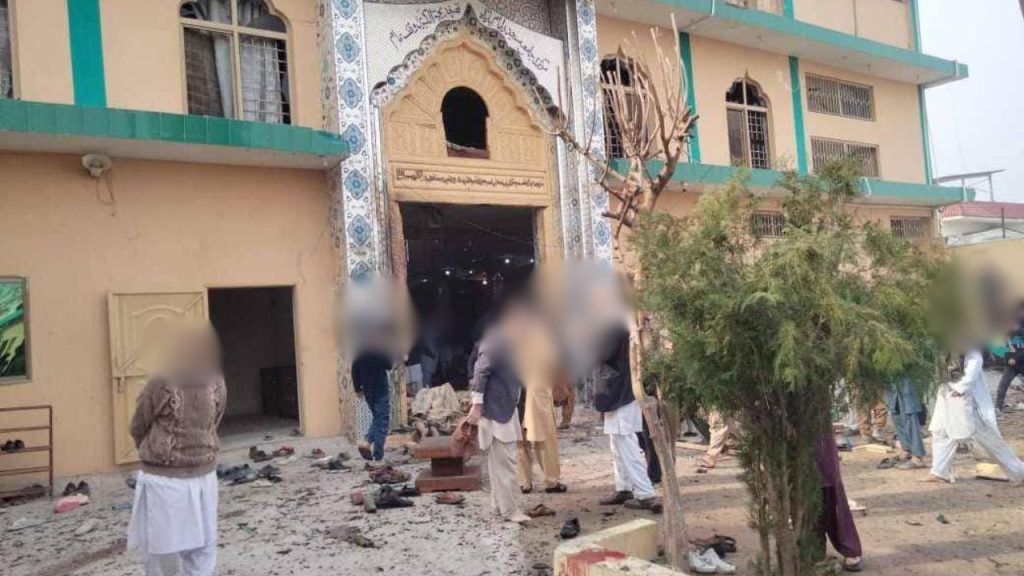 इस्लामाबाद की मस्जिद में जुमे की नमाज के दौरान हमलावर ने खुद को उड़ाया, 15 की मौत और 80...