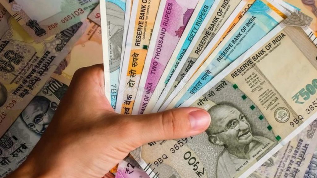 बजट में करदाताओं को क्या मिला, क्या टूट गईं उम्मीदें या है राहत की खबर? जानें पूरी डिटेल | no changes to income tax slabs in Union Budget...