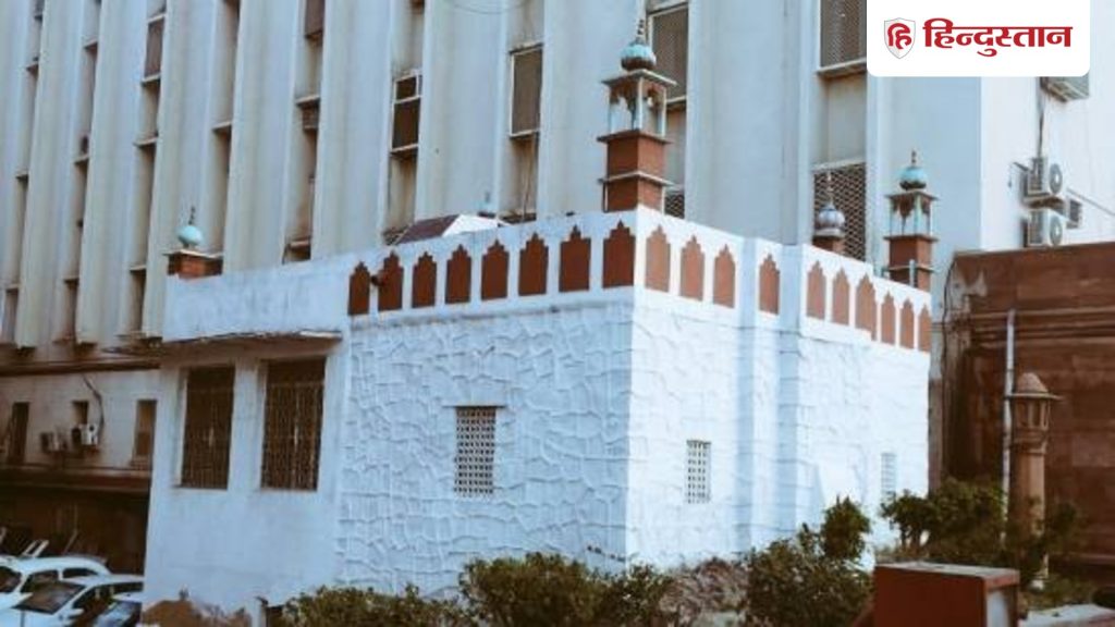 कृषि भवन से हटाई जाएगी 100 साल पुरानी कदीमी मस्जिद? नए टेंडर से बढ़ी वक्फ बोर्ड की...