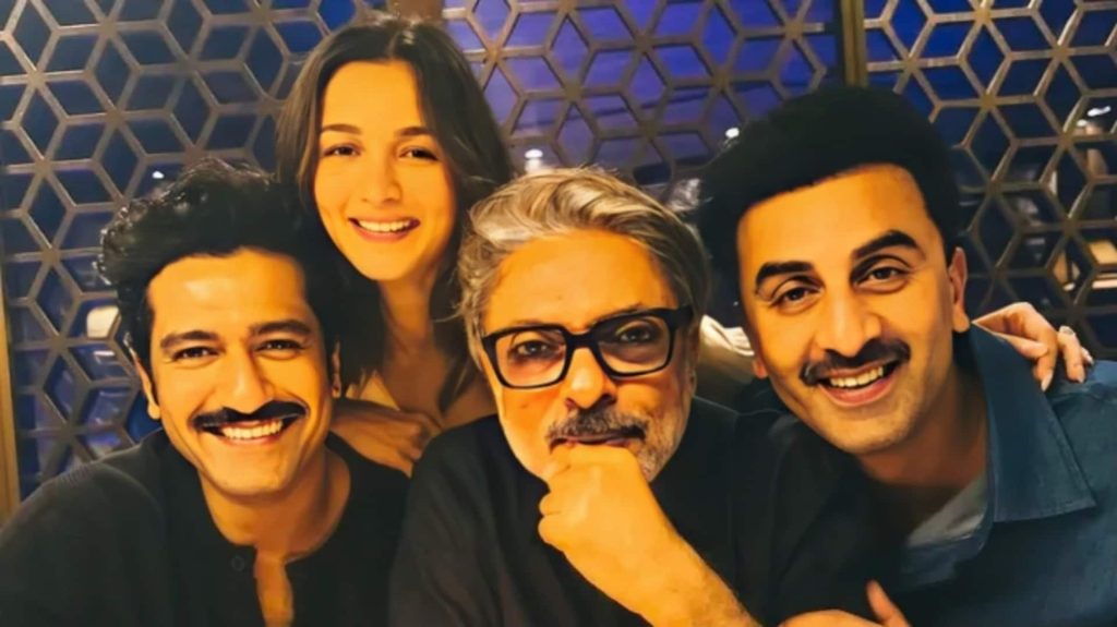 संजय लीला भंसाली की 'सनक', दिन में 20 घंटे काम और 425 करोड़ का दांव