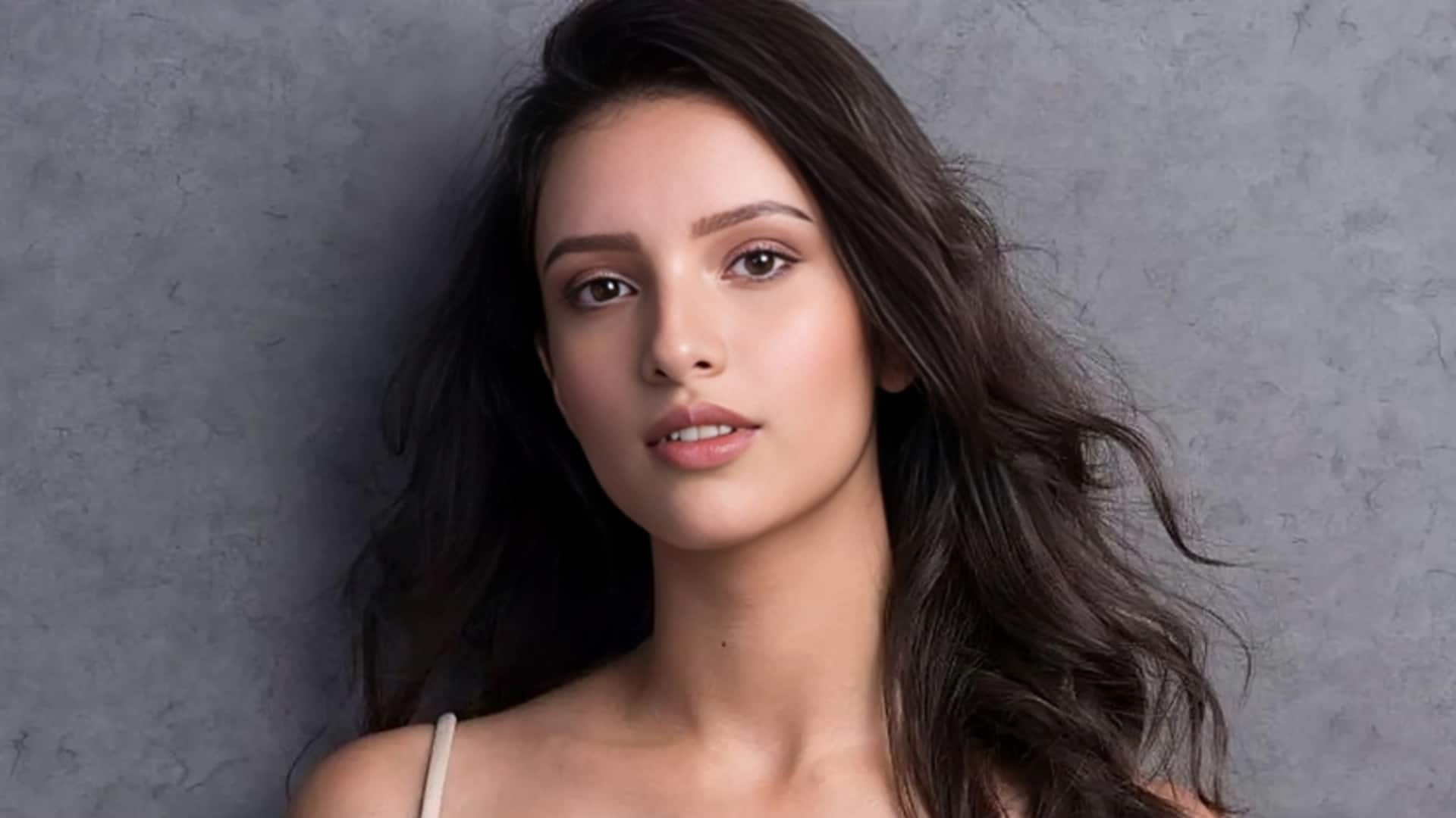 તૃપ્તિ ડિમરીની છેલ્લી 5 ફિલ્મોનું સ્ટેટસ, તેણે દીપિકા પાદુકોણને એકમાં હરાવ્યું છે. તૃપ્તિ ડિમરીની છેલ્લી 5 ફિલ્મોનું સ્ટેટસ, તેણે દીપિકા પાદુકોણને એકમાં હરાવ્યું છે.