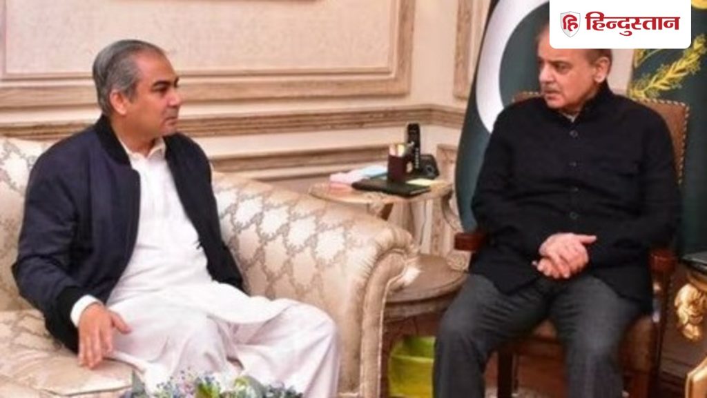 ભારતની હાર બાદ મોહસિન નકવીની ખુરશી ખતરામાં? અસીમ મુનીર શાહબાઝ શરીફ… भारत से हार के बाद मोहसिन नकवी की कुर्सी खतरे में? आसिम मुनीर का शहबाज शरीफ...