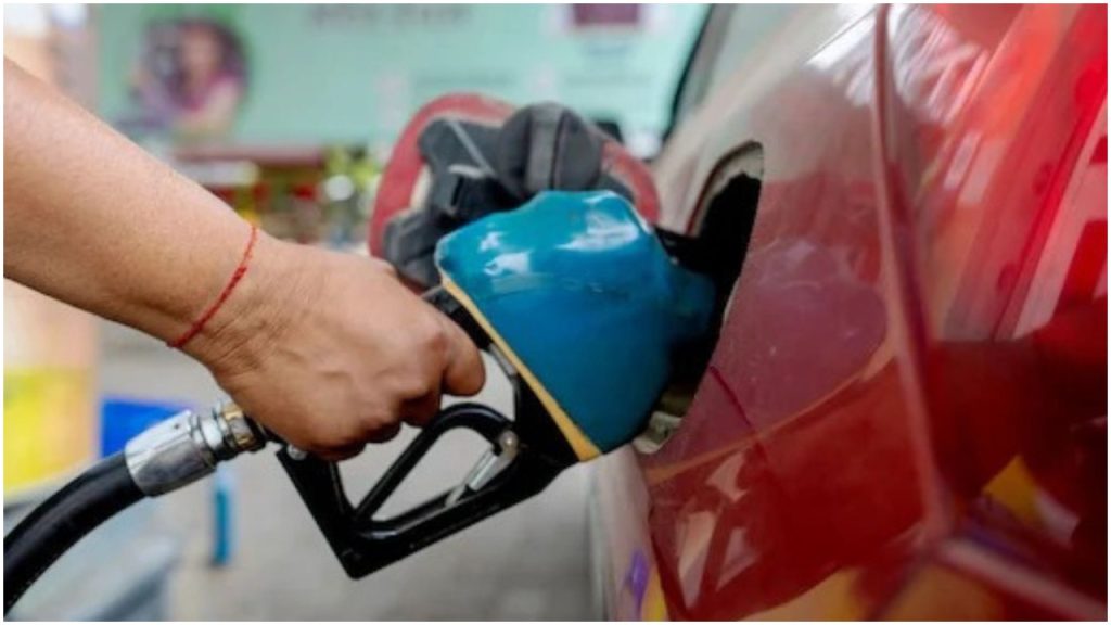 Petrol Diesel Price: 9 फरवरी को फिर बदले पेट्रोल-डीजल के रेट! जानें आज कितना पड़ेगा आपकी जेब पर असर | Petrol Diesel Price Today 9 February 2026 Latest Fuel Rates in Major Indian...