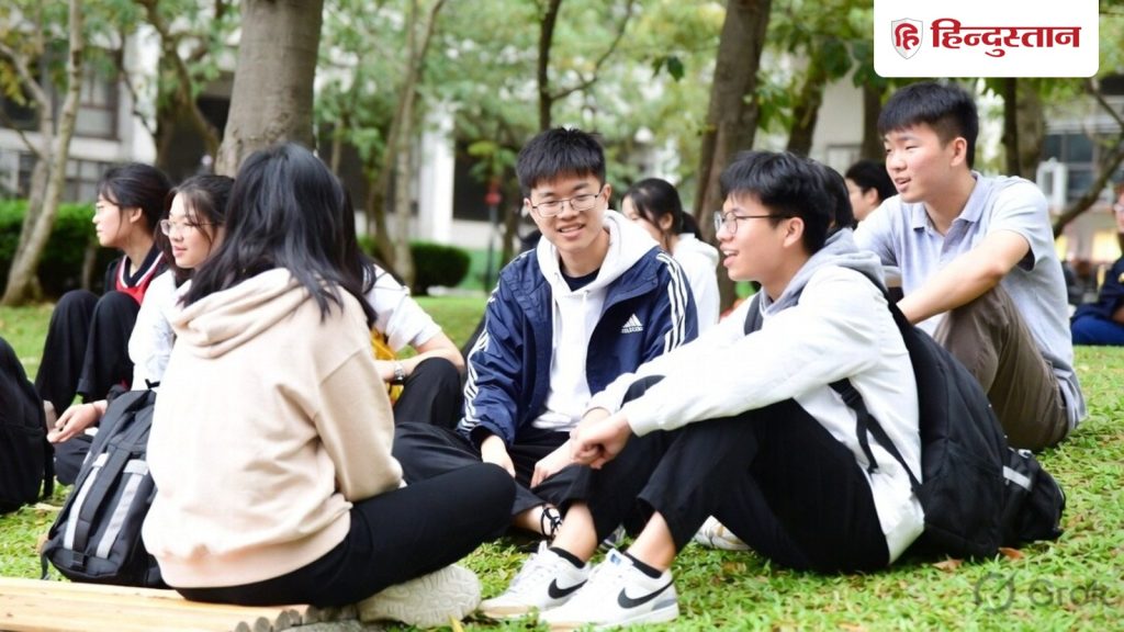 वसंत की छुट्टियां हैं, जाओ प्यार में पड़ो; यूनिवर्सिटी ने अपने छात्रों को...